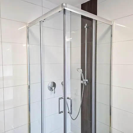 Ember Design Superior Zentral Kueche Balkon *