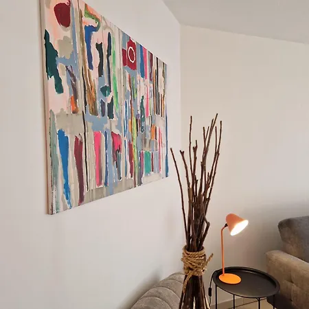 Ember Design Superior Zentral Kueche Balkon *