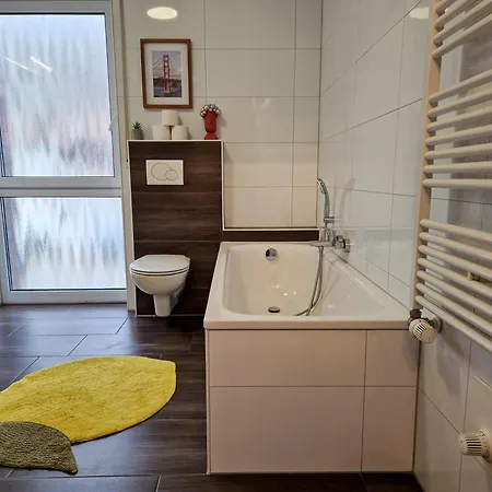 Apartamento Ember Design Superior Zentral Kueche Balkon